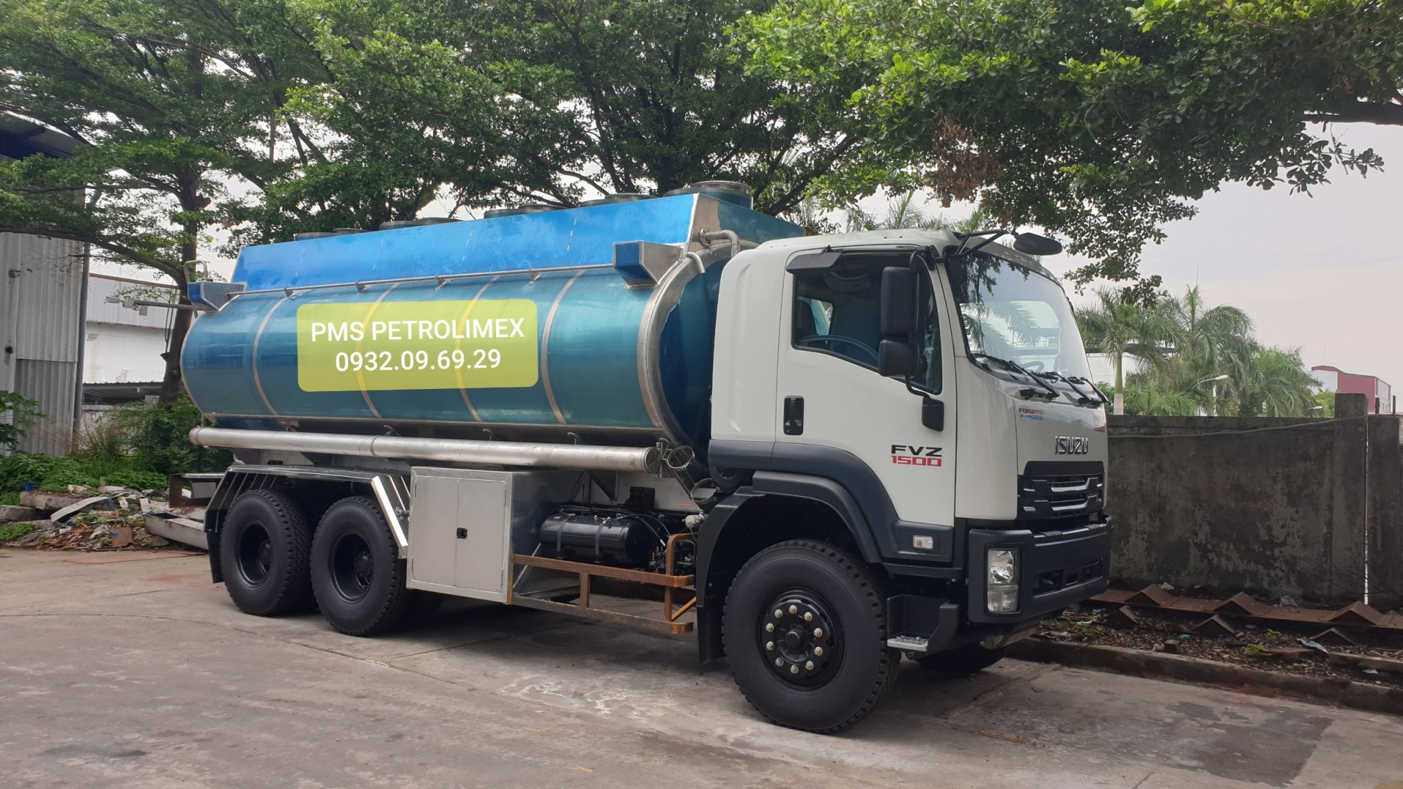 Xe bồn nhôm 20 khối Isuzu 2 cầu