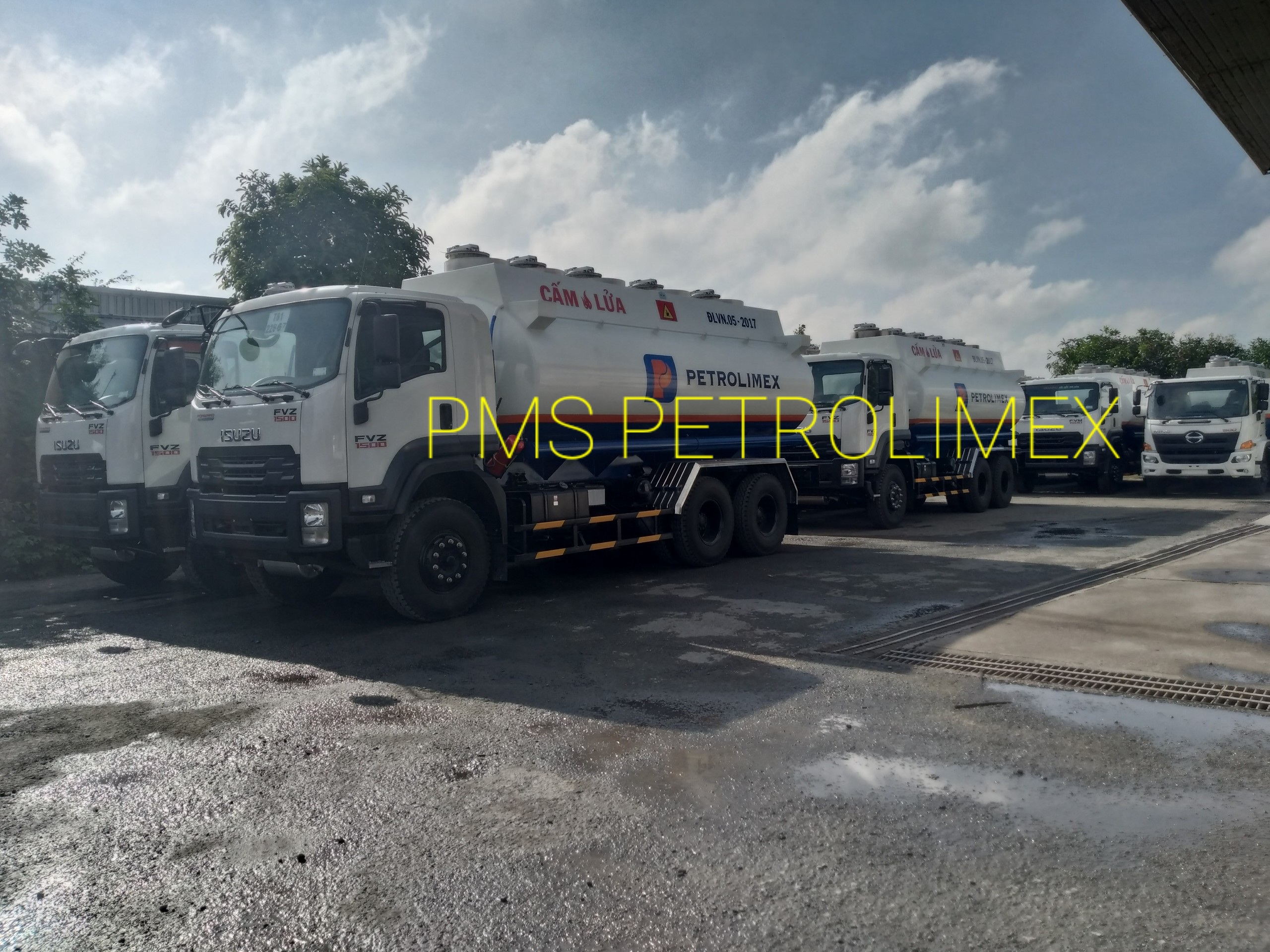Xe bồn nhôm 20 khối Isuzu 1 cầu