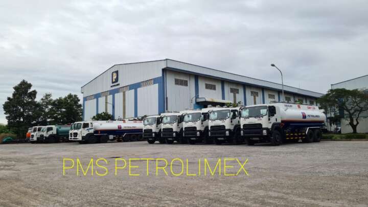 Lễ bàn giao lô xe Isuzu 20 khối